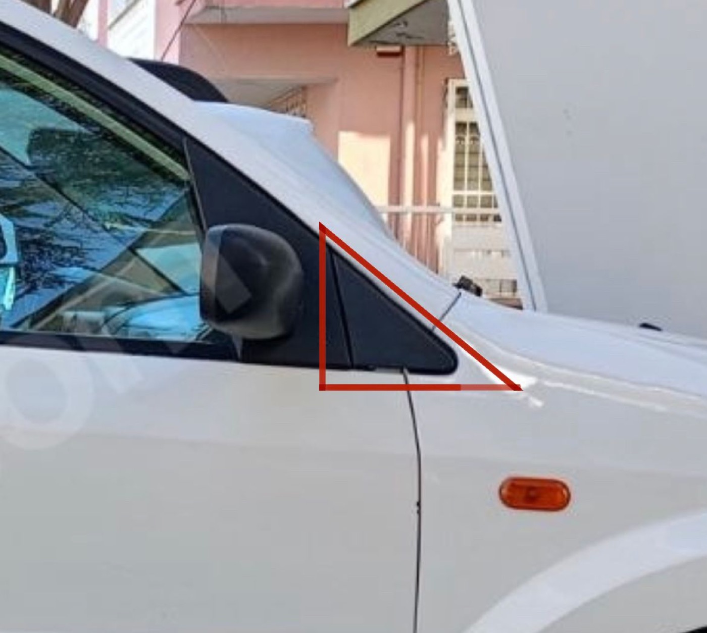 Ford Fusion Ayna Üçgeni