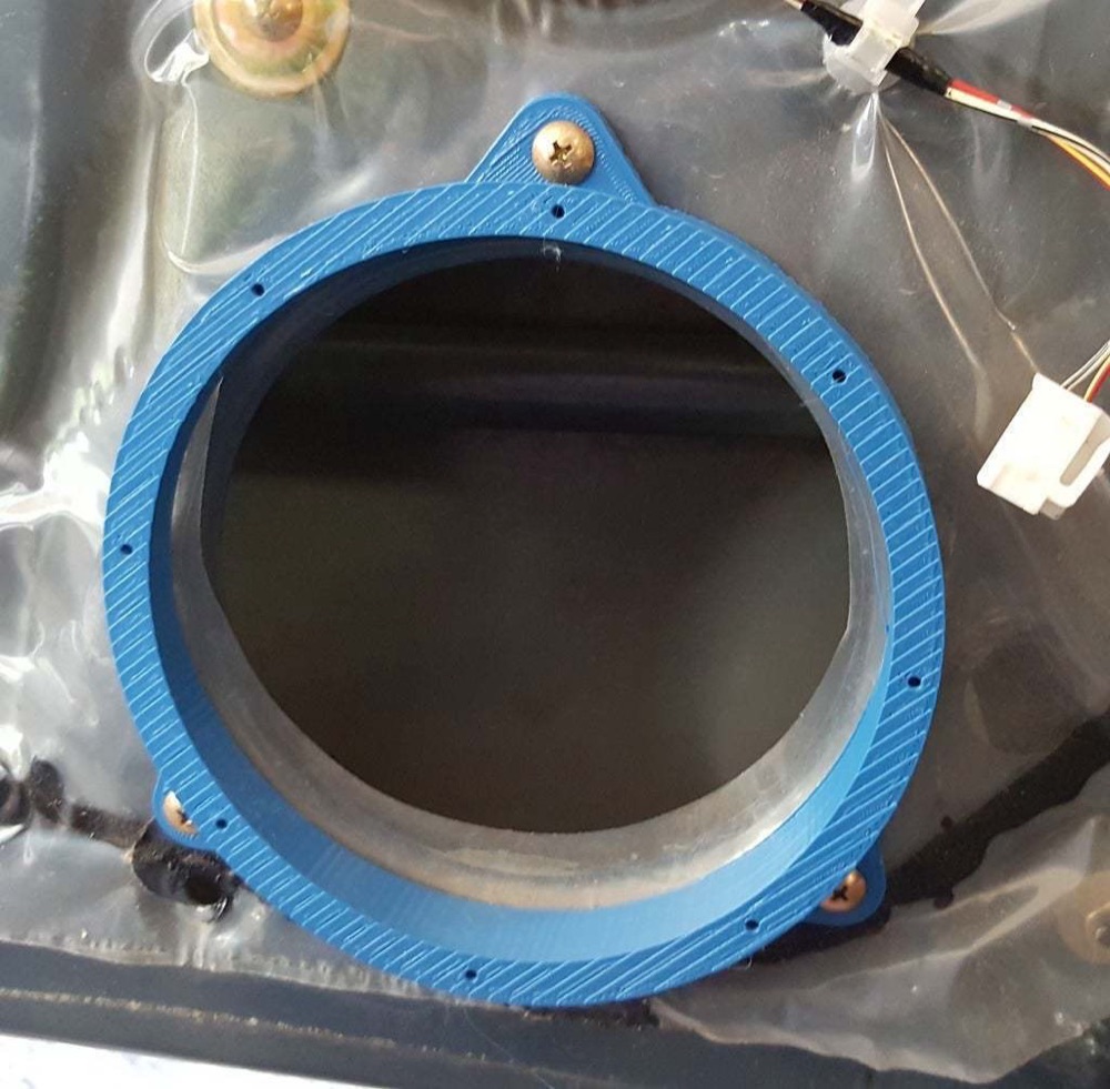 Subaru Ön Kapı Hoparlör Braketi