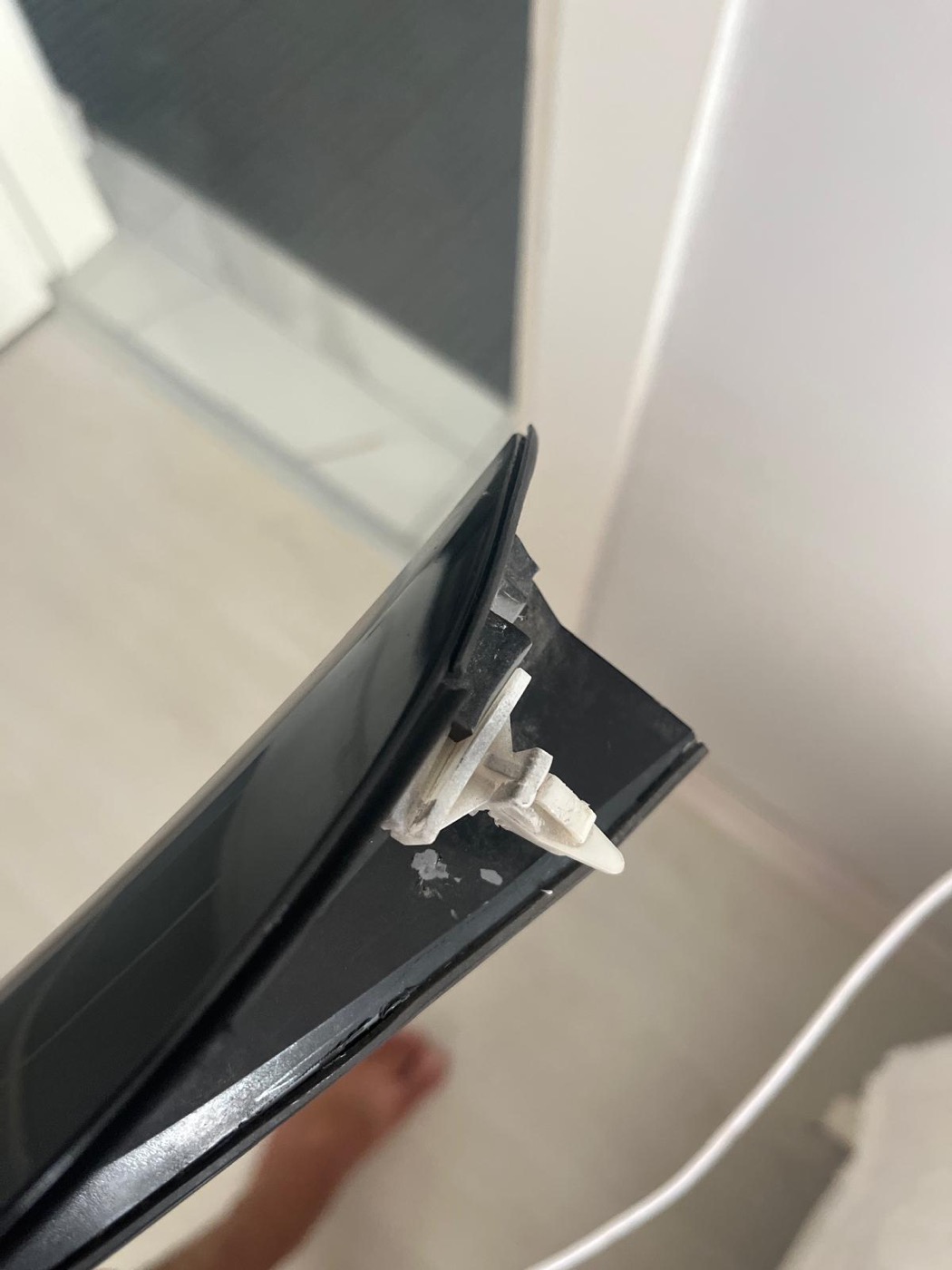 Honda Accord Ön Cam Çıtası Klipsi görsel 2