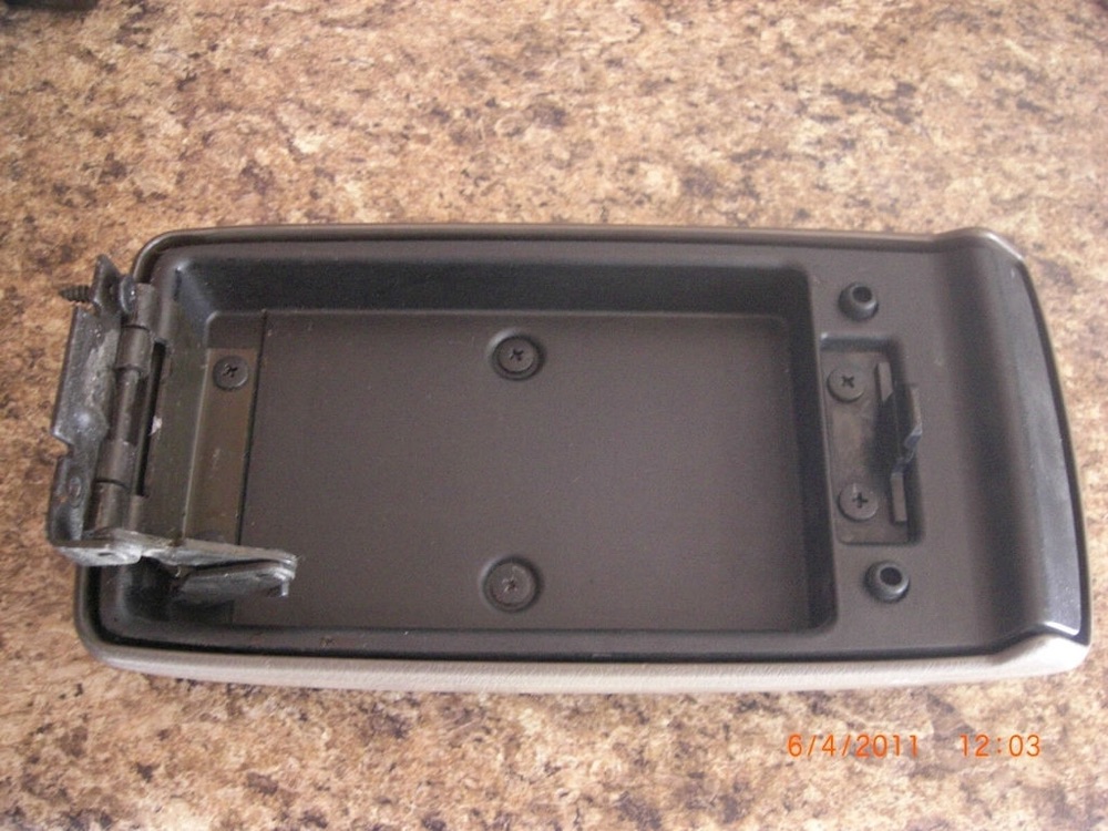 Honda Civic (1992-1995) Kolçak Mandal Plakası görsel 3