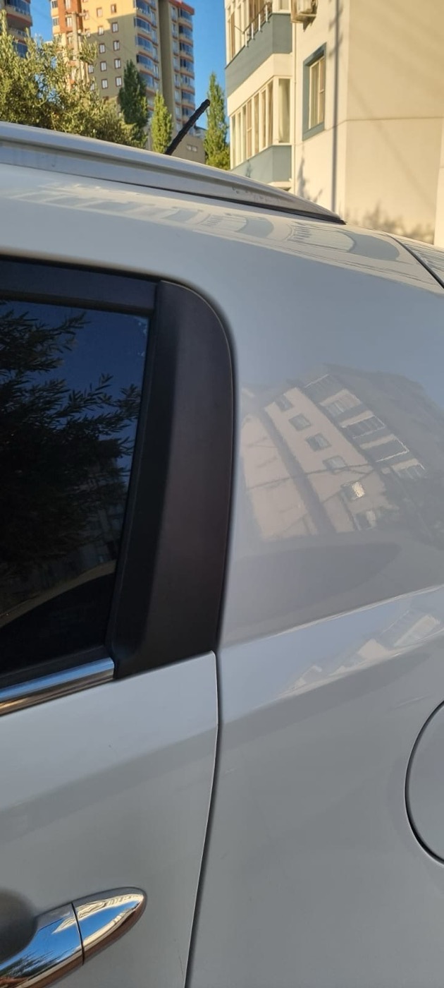 Kia Sportage Arka Kapı Dış Kapağı görsel 2