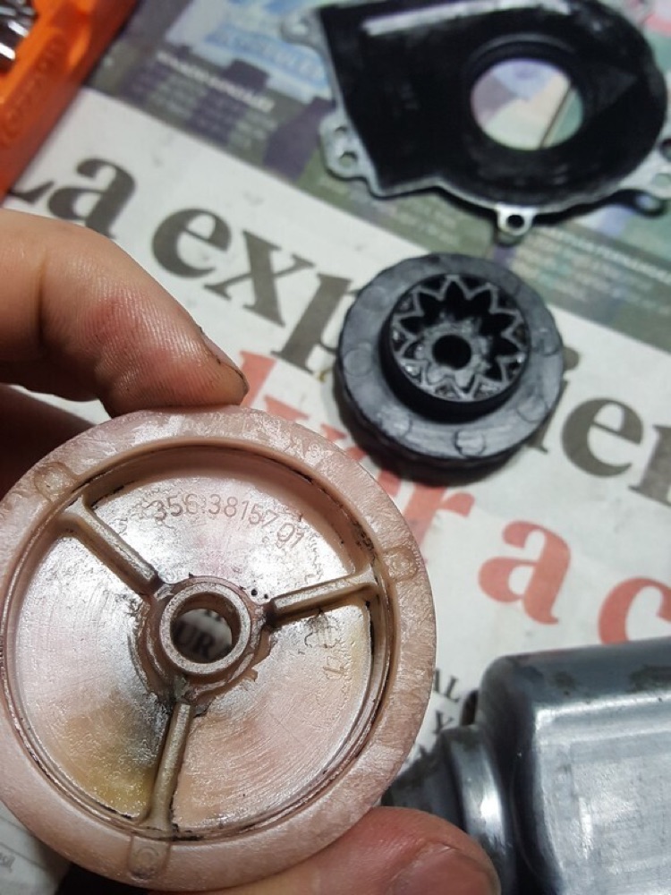 BMW E36/E30 Cam Kriko Motoru Pinyon Dişlisi görsel 4