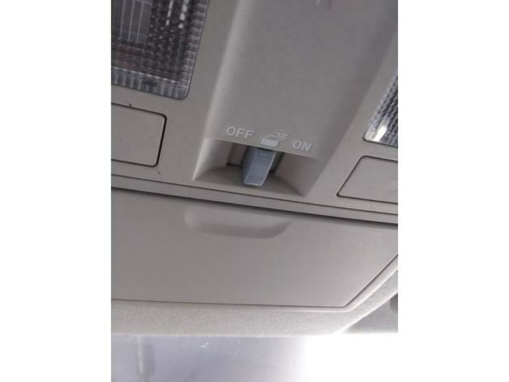 Mazda 3 Kabin Lambası Anahtarı