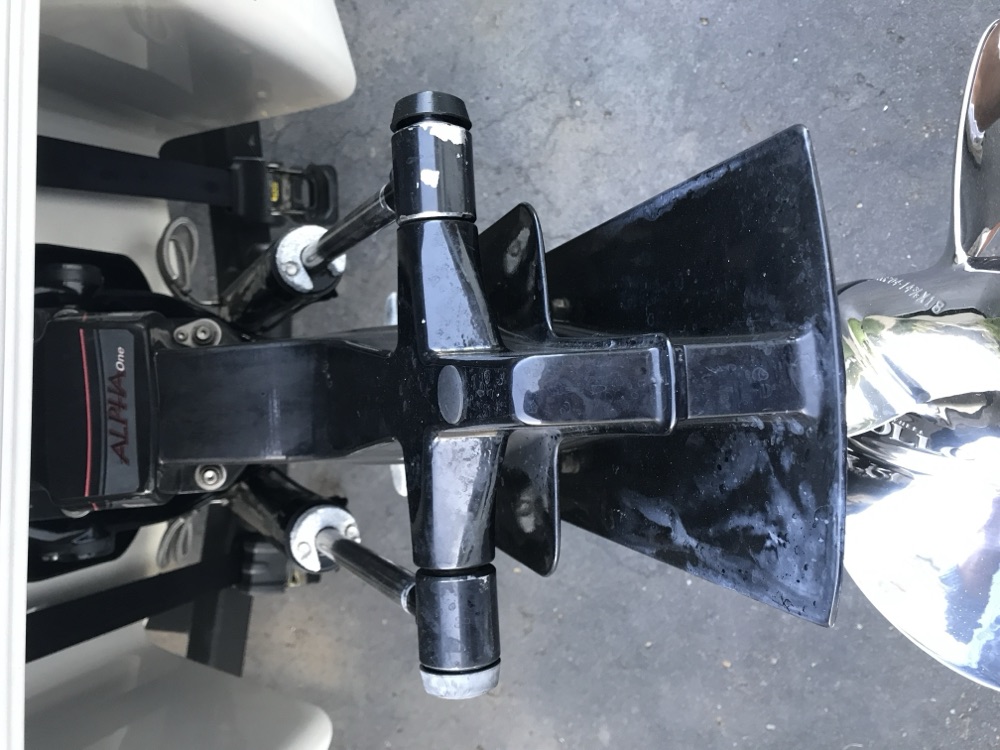 MerCruiser Alpha One Trim Pimi Icin Koruyucu Kapak