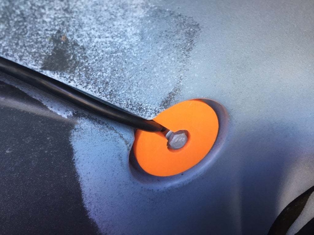 Moken Kayak Icin Transduser Scupper Montaji görsel 4