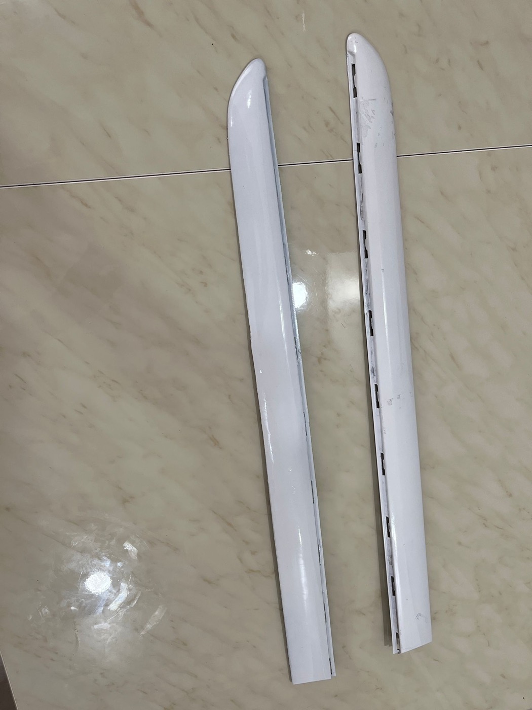 Peugeot 207 SW Arka Kapı Çıtası