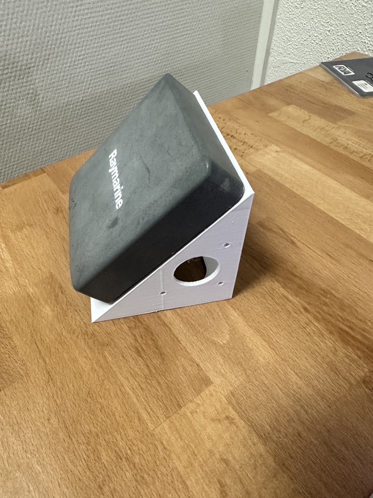 Raymarine ST60+ Enstrumani Icin Masa Ustu Montaj Kutusu görsel 2