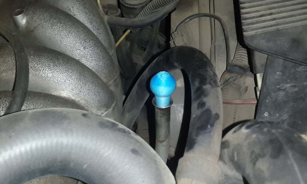 Volvo 850 Yağ Çubuğu Kapağı