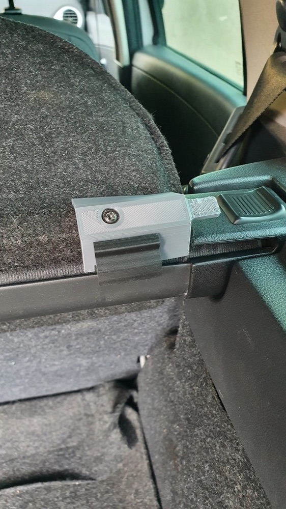 Renault Clio Estate Arka Deck Uç Kapak görsel 2