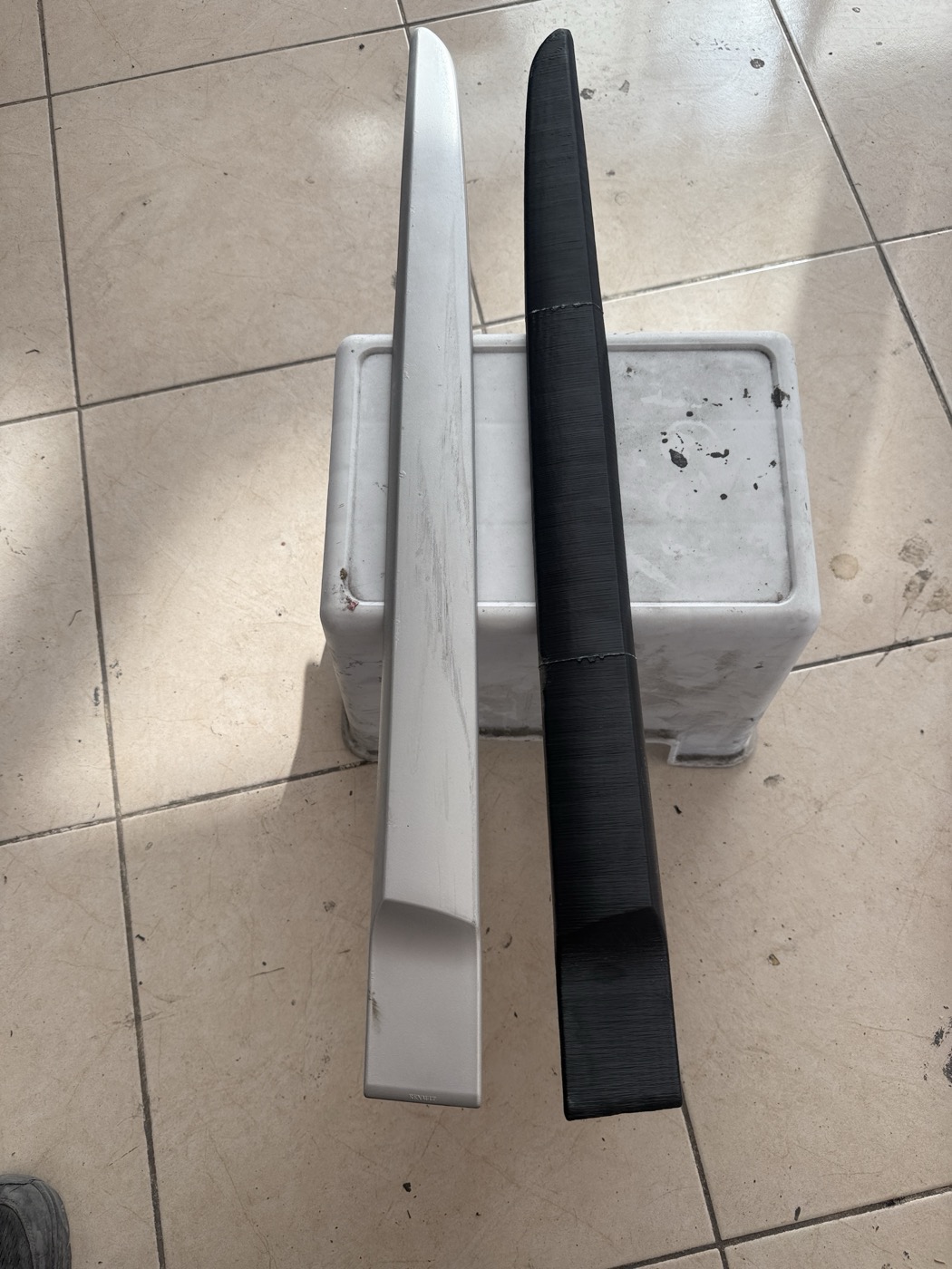 Renault Scenic Arka Kapı Çıtası (2003-2009, 8200558501) görsel 3