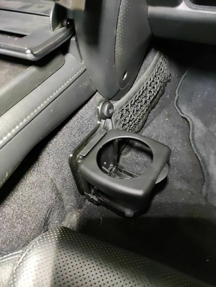Honda S2000 (AP2) Bardaklık Adaptör Plakası görsel 2