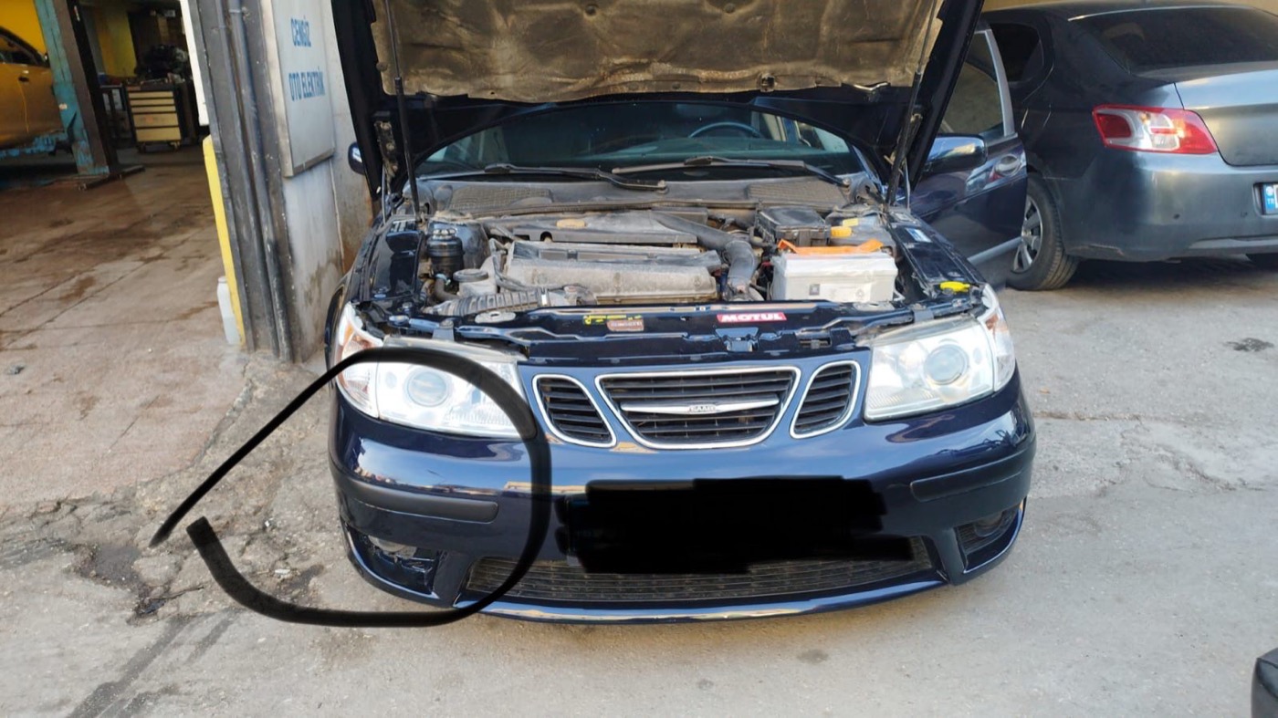 Saab 9-5 Aero Sis Farı Çerçevesi görsel 2