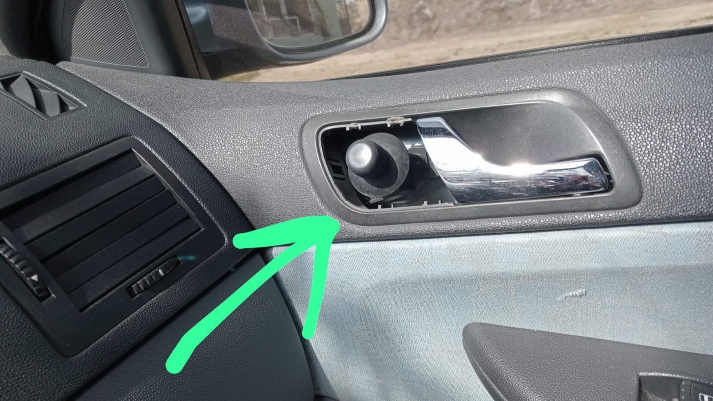 Skoda Fabia Ayna Düğmesi Çerçevesi