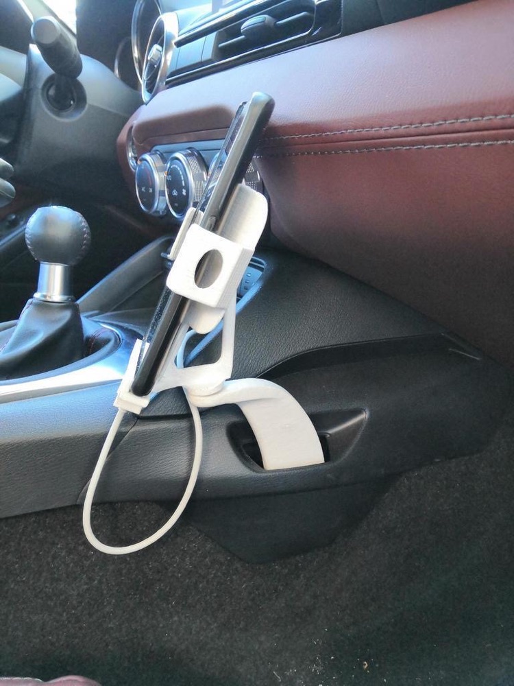 Mazda MX-5 ND Sabit Telefon Tutucu görsel 3