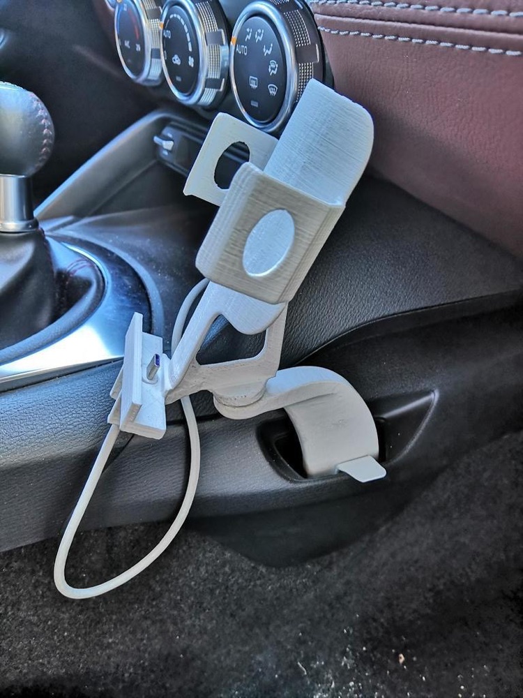 Mazda MX-5 ND Sabit Telefon Tutucu görsel 4