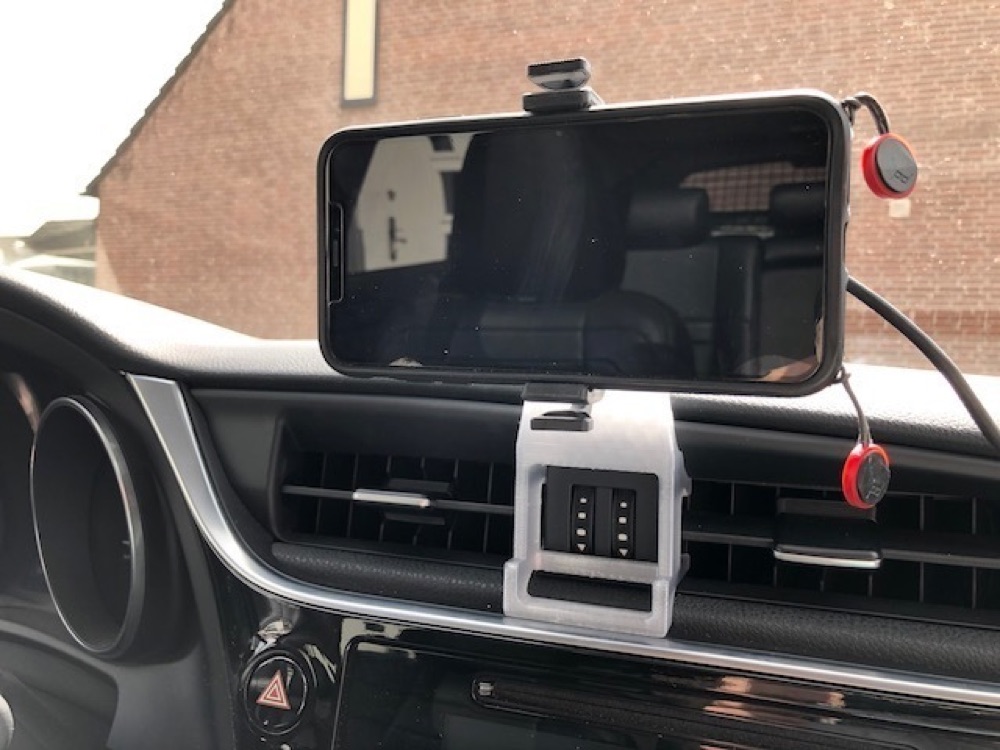 Toyota Auris (2015) Telefon Tutucu