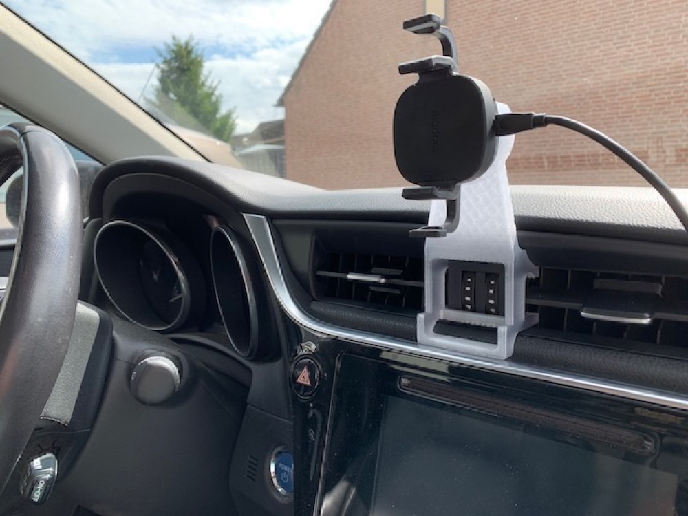 Toyota Auris (2015) Telefon Tutucu görsel 4