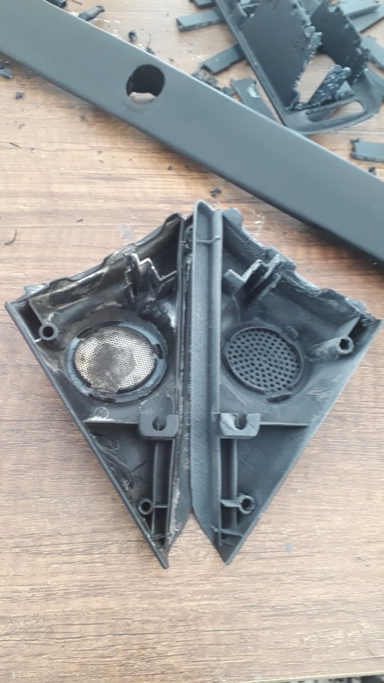 Toyota Corolla Terra Tweeter Kapağı (1998-2001) görsel 4