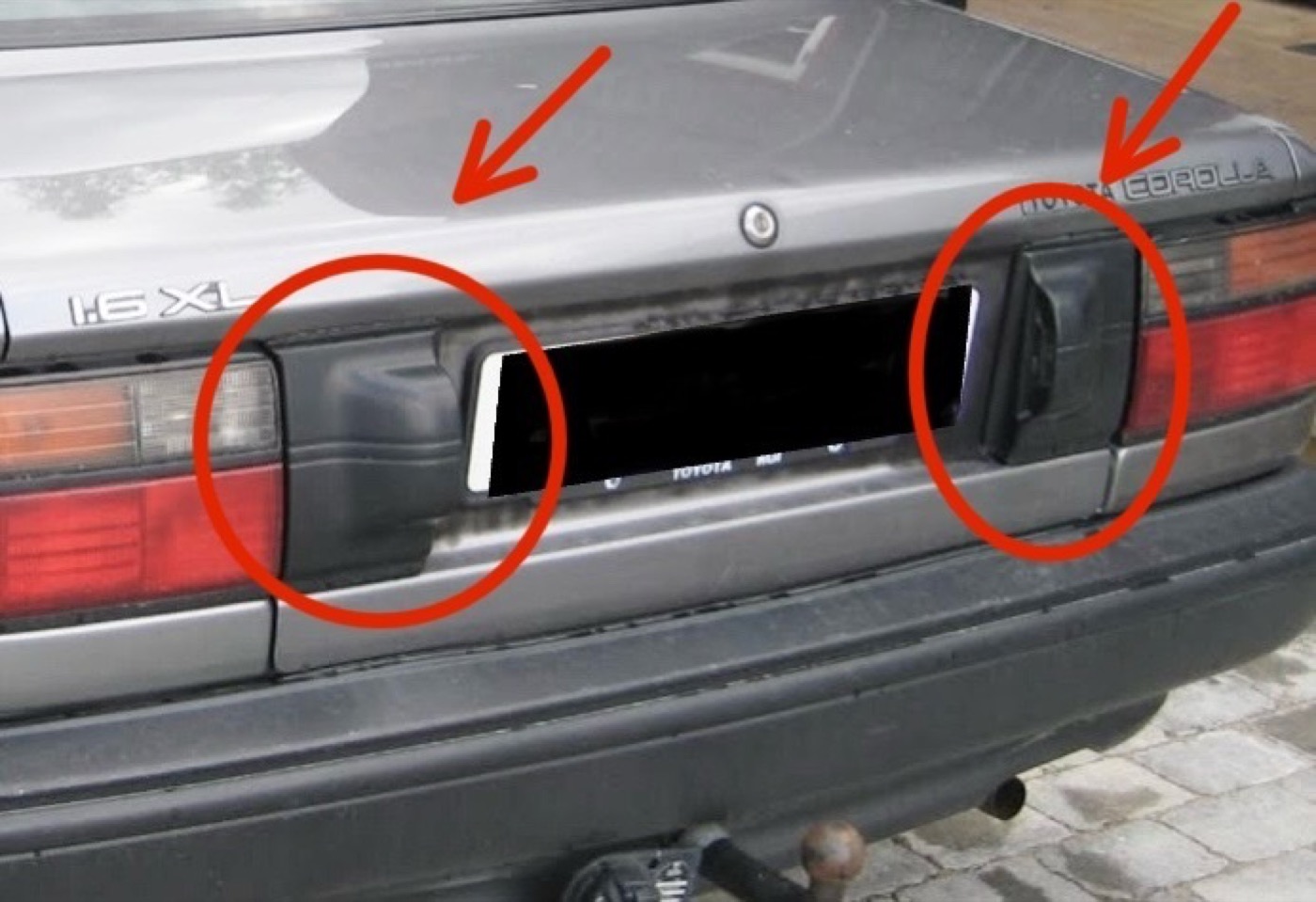 Toyota Corolla AE92 Arka Bagaj Yan Kapağı
