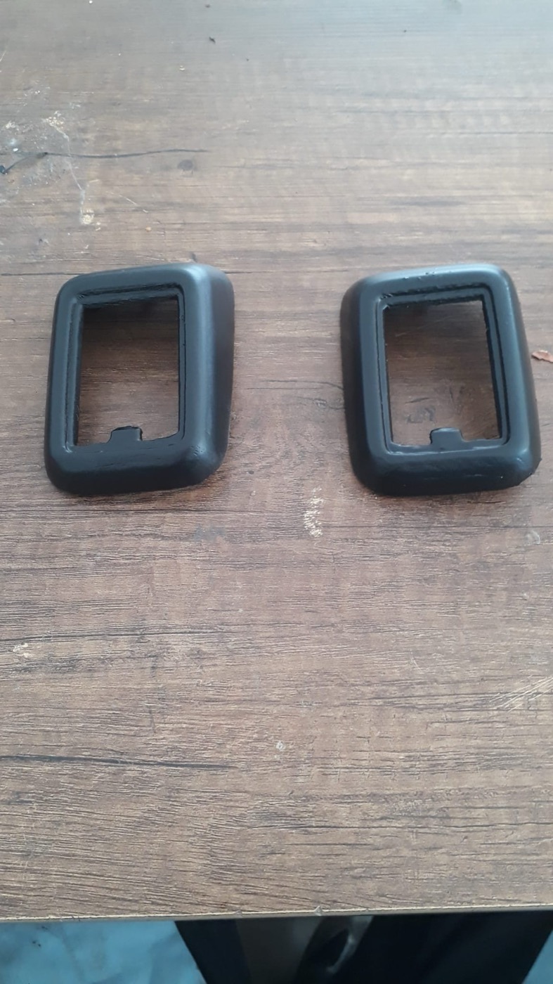 Toyota Corolla Cam Düğmesi Çerçevesi (1993-1998)