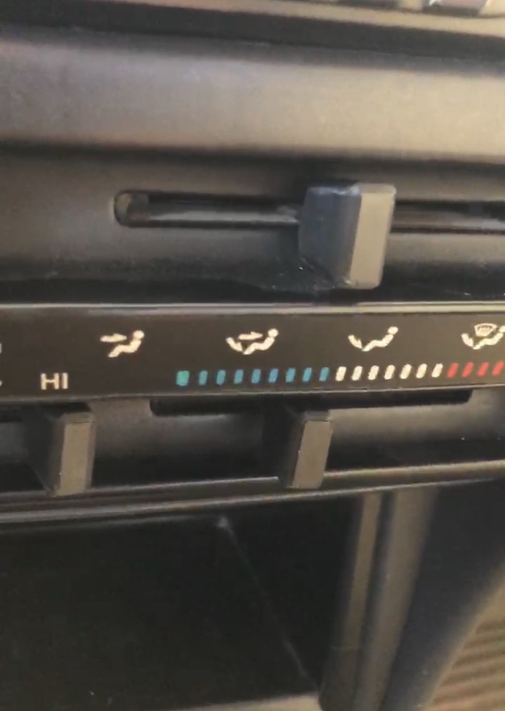 Toyota Corolla Kalorifer Düğmesi (1993-1999) görsel 3