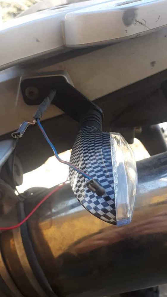 BMW Motorrad Sinyal Taşıma Braketi görsel 4