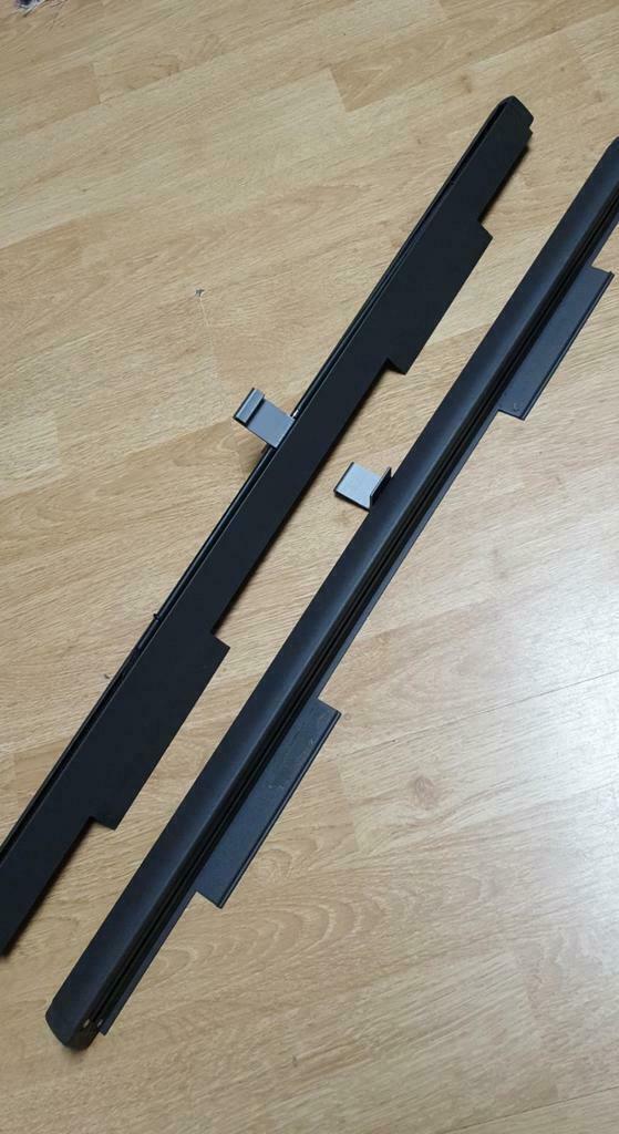 Volvo S80 MK1 Arka Kapı Güneşliği görsel 2