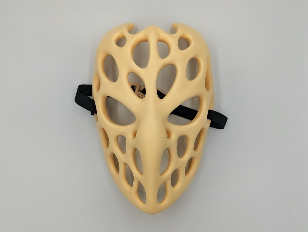 Voronoi Desenli Organik Delikli Maske — Giyilebilir Cosplay Maskesi (23,3 cm)