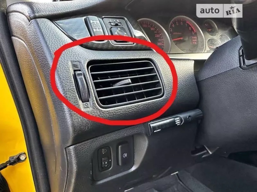 Mitsubishi Lancer Uyumlu Havalandırma Izgarası — Model 2