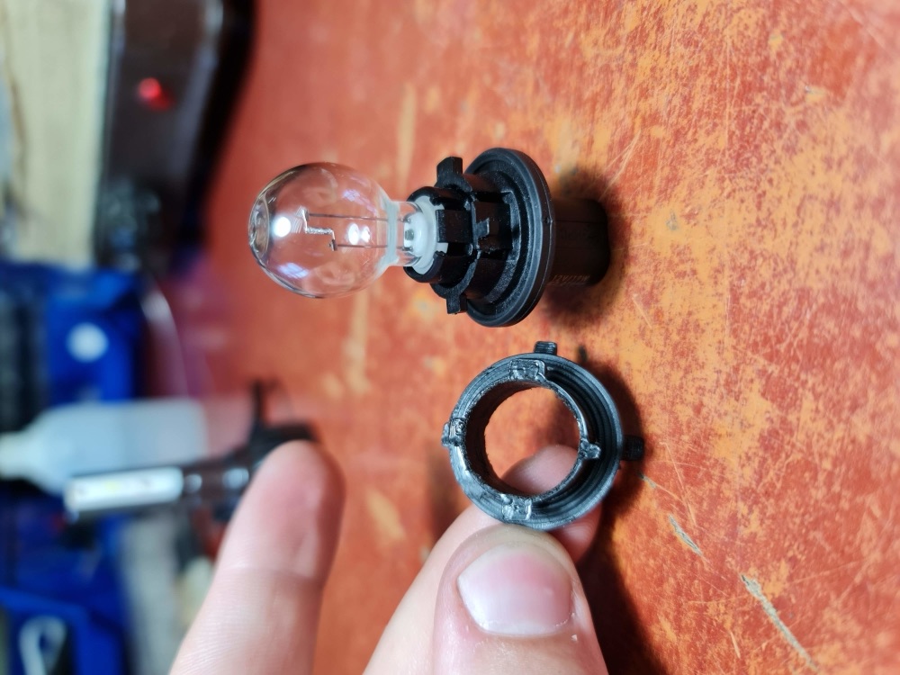 Citroën C5 X7 HP19W - H7 LED Far Ampulü Adaptörü görsel 4