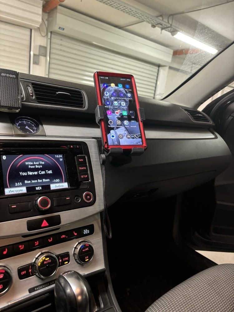 Volkswagen Passat B5 / B6 / B7 Fabrika Telefon Yuvası Büyük Ekran Aparatı