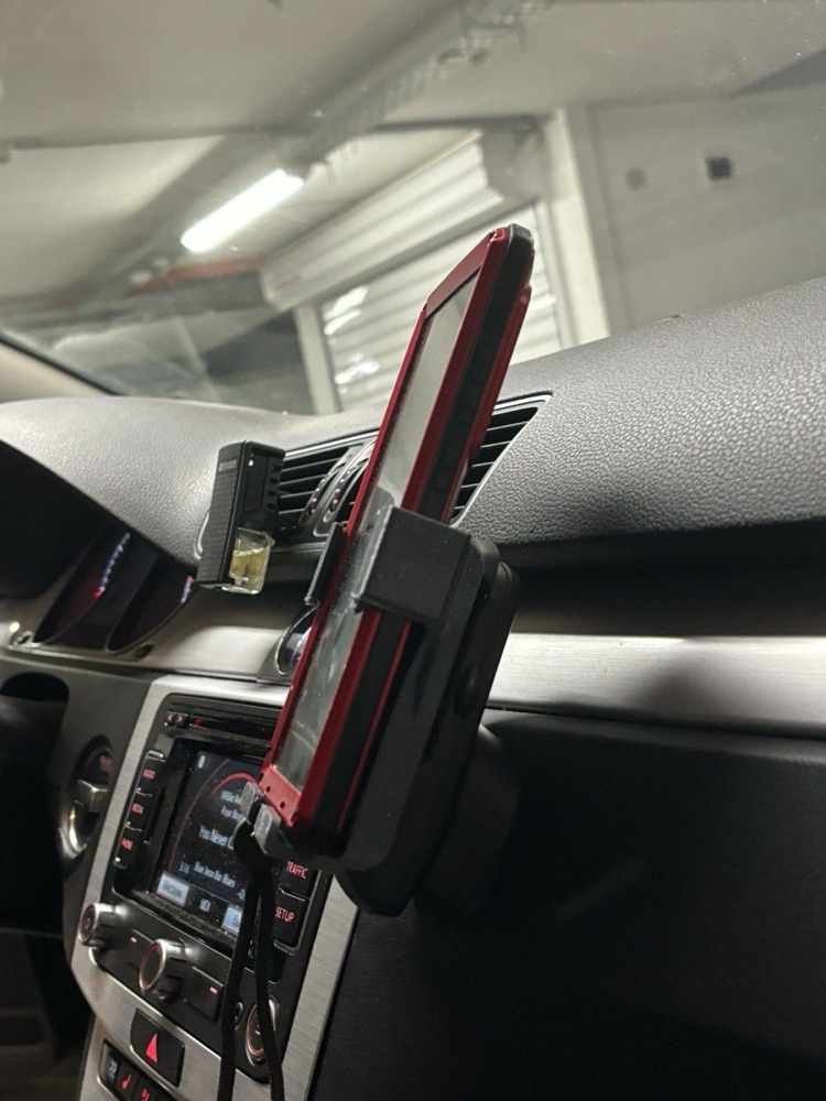 Volkswagen Passat B5 / B6 / B7 Fabrika Telefon Yuvası Büyük Ekran Aparatı görsel 3