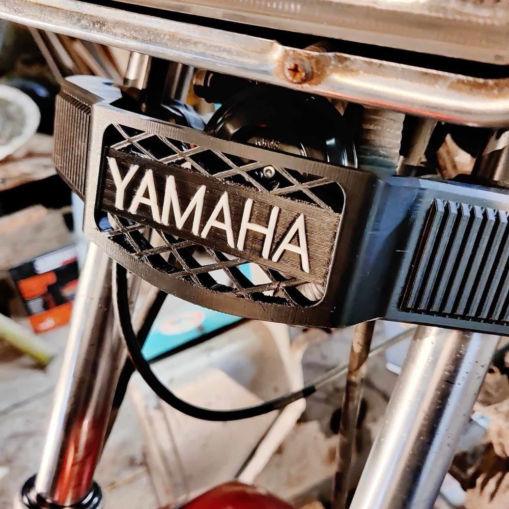 Yamaha XS400 on dekor paneli görsel 2