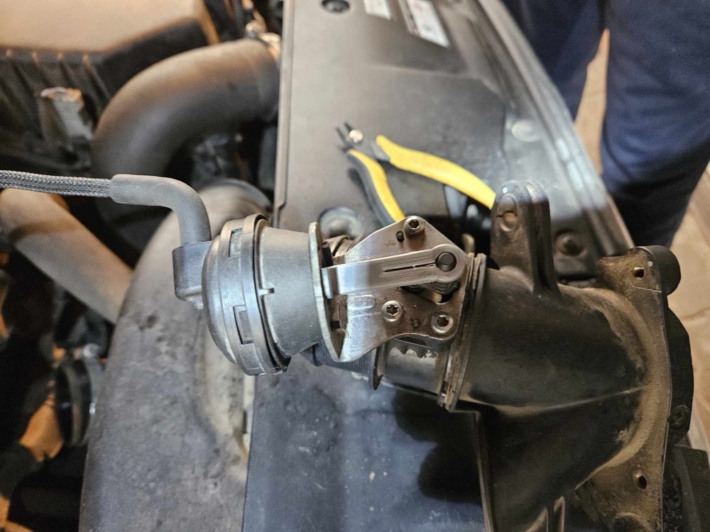 Peugeot / Citroën 2.0 HDi Gaz Kelebeği Vakum Tahrik Kolu (0345G7) görsel 2