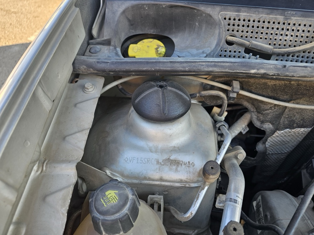 Renault / Dacia Sandero Logan Stepway Amortisör Somun Kapağı