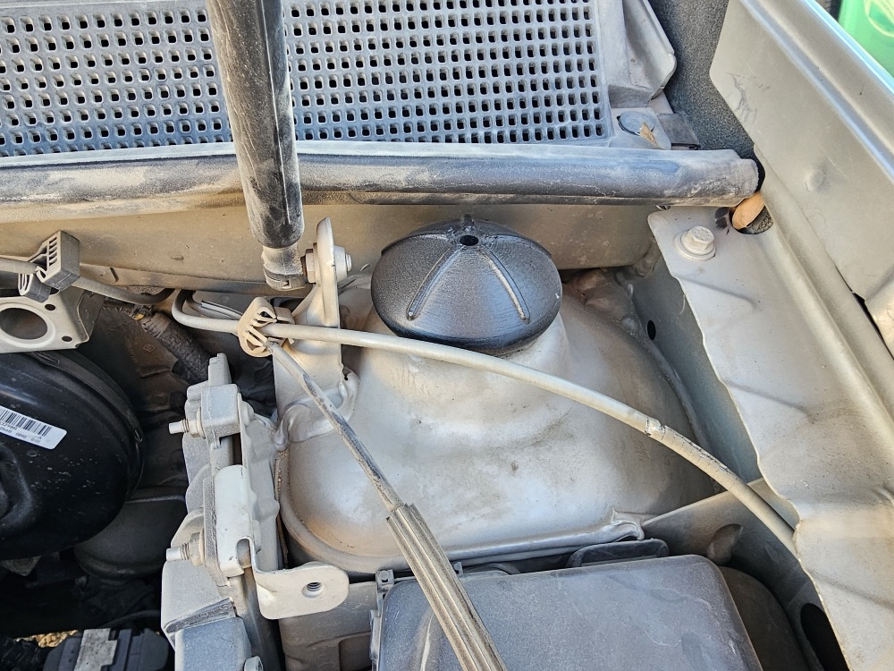 Renault / Dacia Sandero Logan Stepway Amortisör Somun Kapağı görsel 2