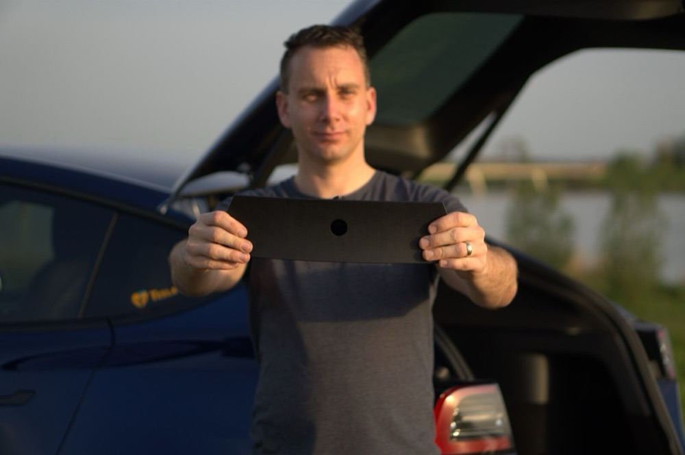 Tesla Model Y Arka Çekme Kancası Kapağı (AB, 2020-2023) görsel 4
