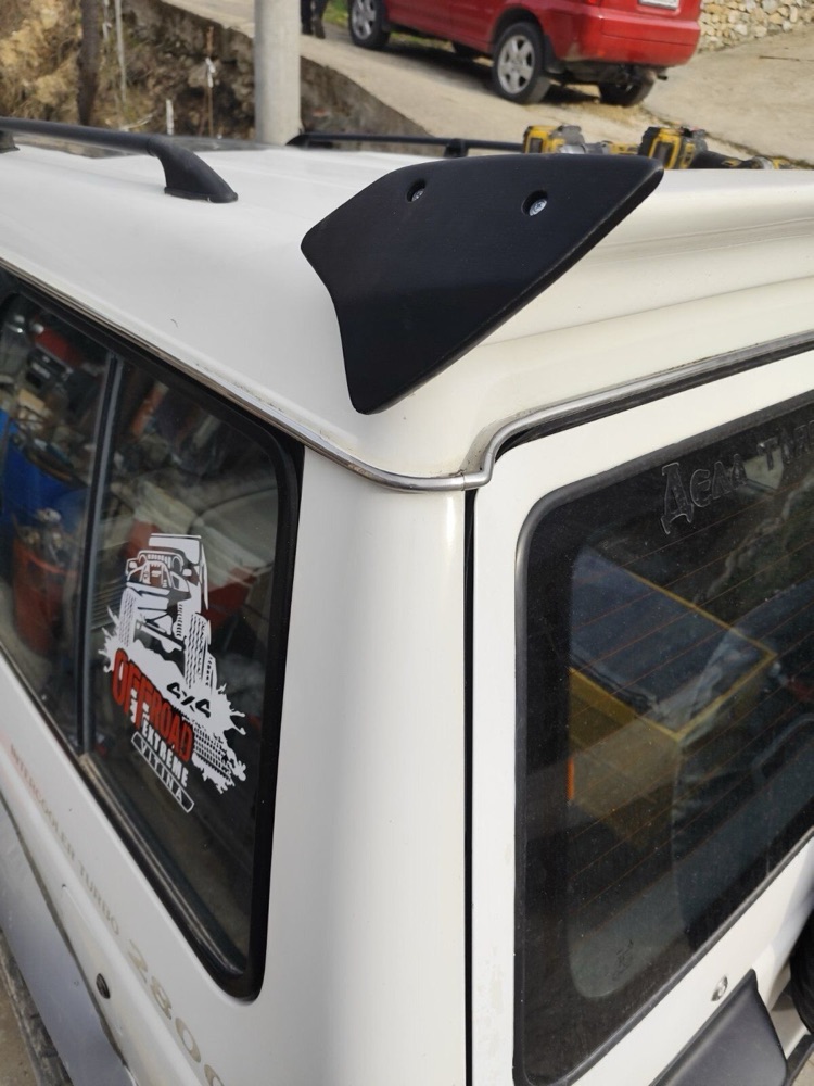Mitsubishi Pajero Tavan Kanadı Yan Plakası görsel 3