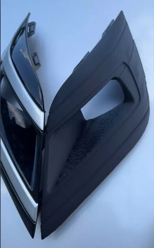 Mitsubishi Outlander PHEV Sis Farı Izgarası görsel 3