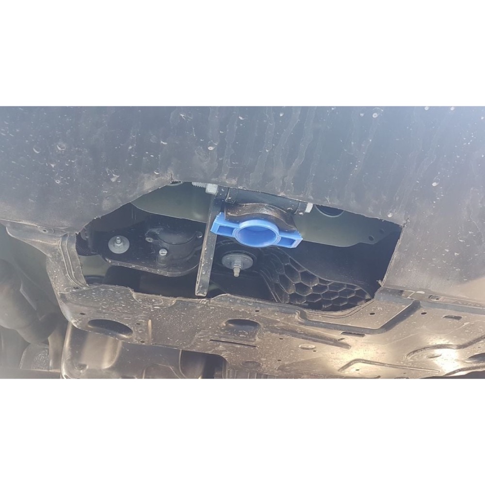 Citroën C5 Aircross ve Peugeot 3008 Çeki Demiri Yuva Kapağı
