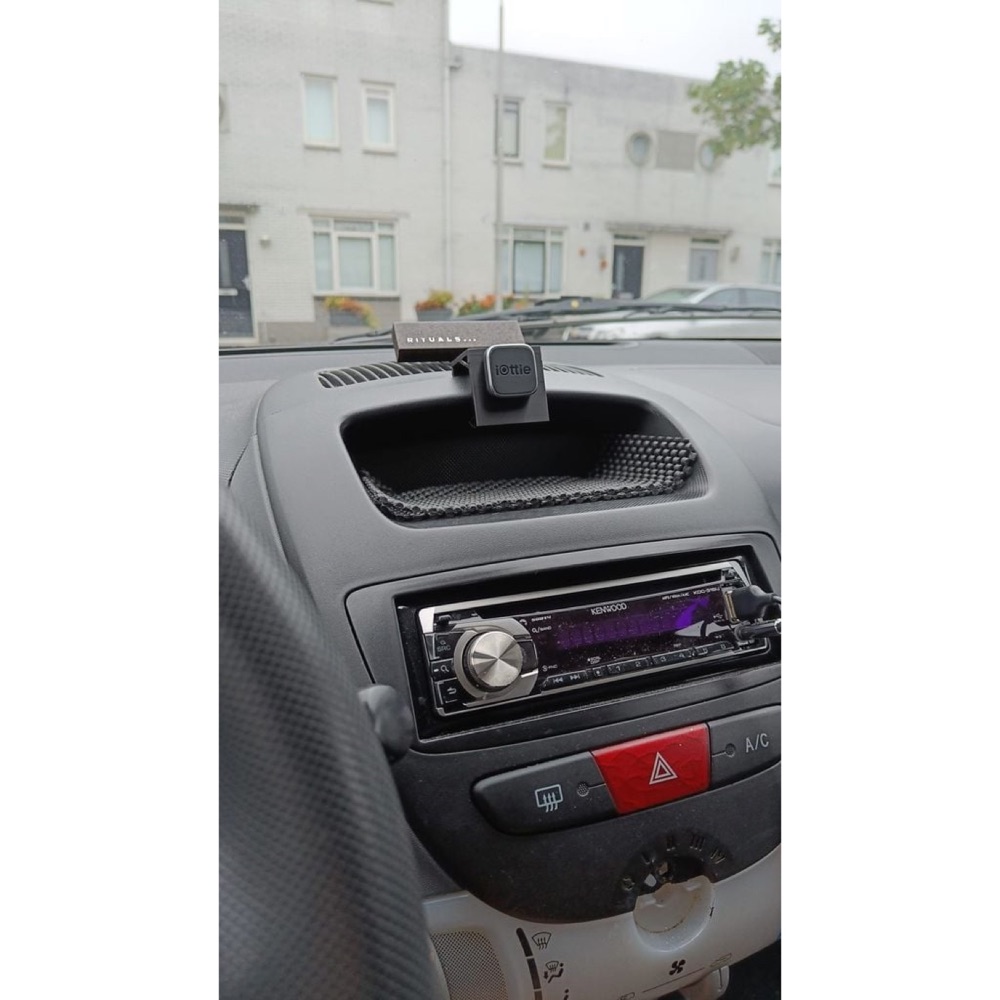 Citroen C1 Geniş Tip Telefon Tutucu Aparatı