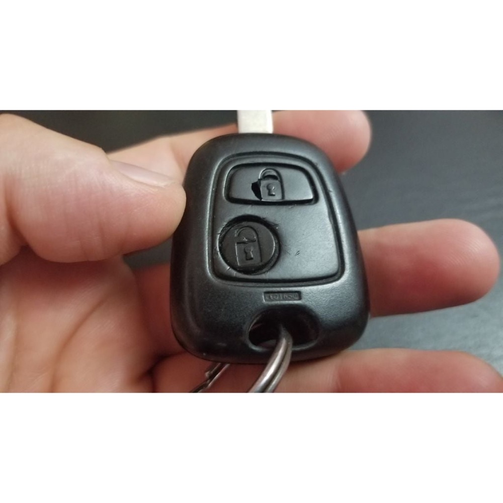 Citroen ve Peugeot Uyumlu Uzaktan Kumanda Anahtar Tuş Takımı görsel 4
