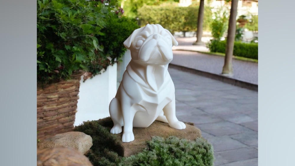 Toparlak Pug Heykelciği