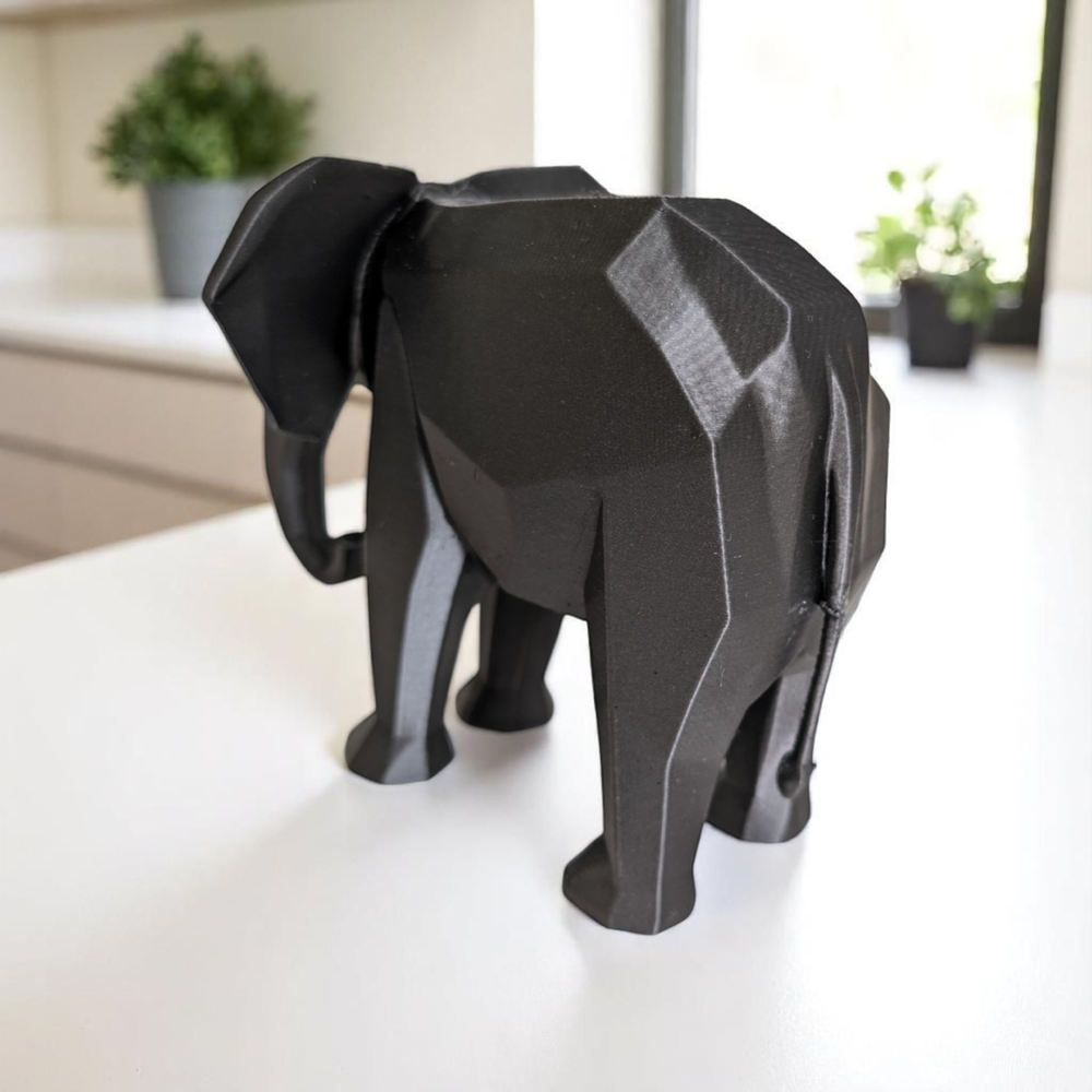 Minimalist Low Poly Fil Heykeli görsel 5