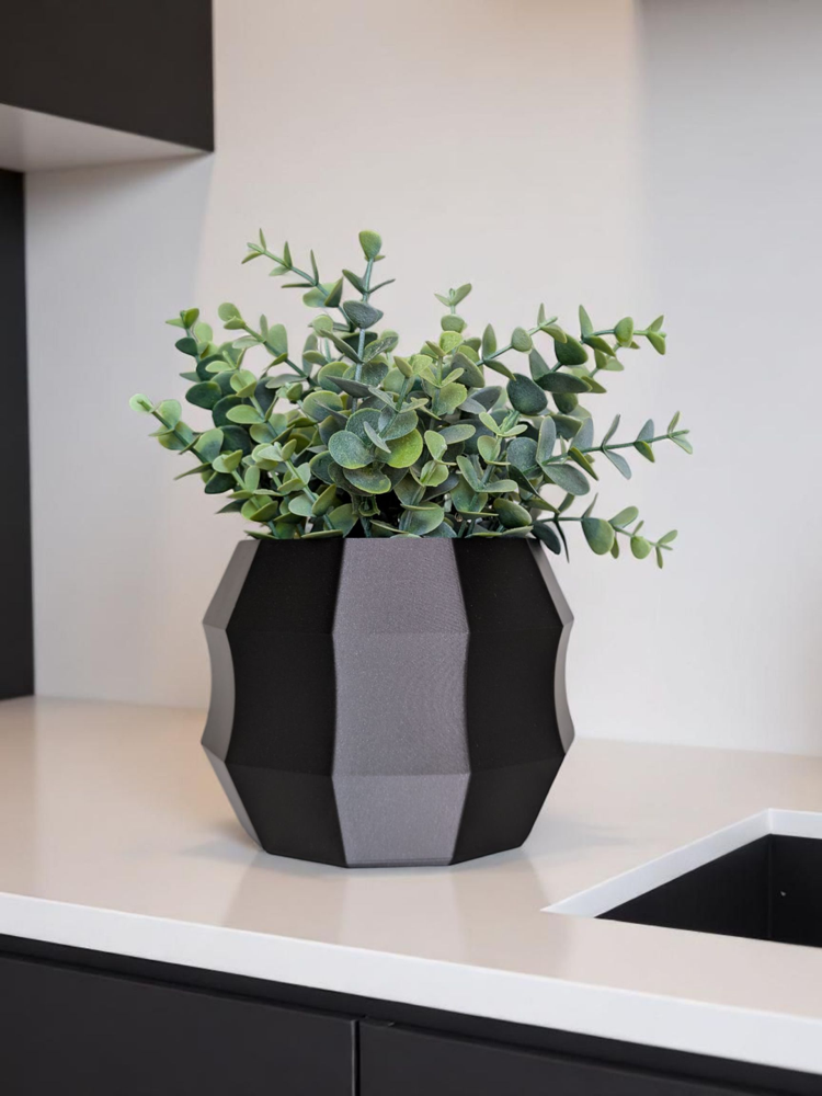 On Kenarlı Minimalist Saksı görsel 5