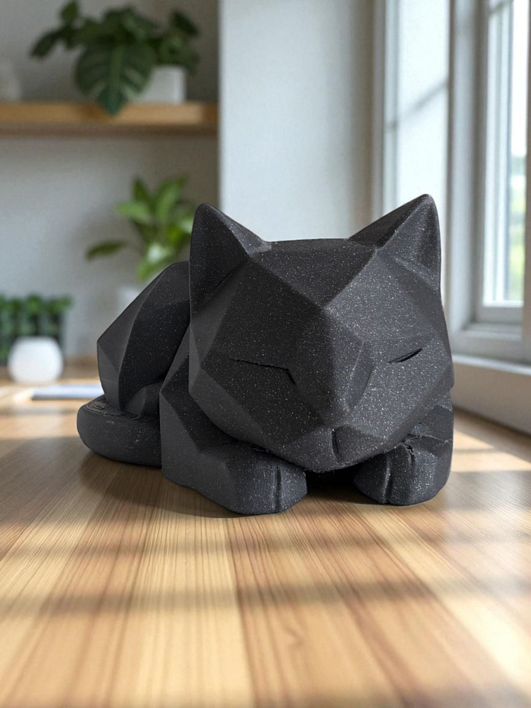 Low Poly Bekleyen Sevimli Kedi Heykeli görsel 2