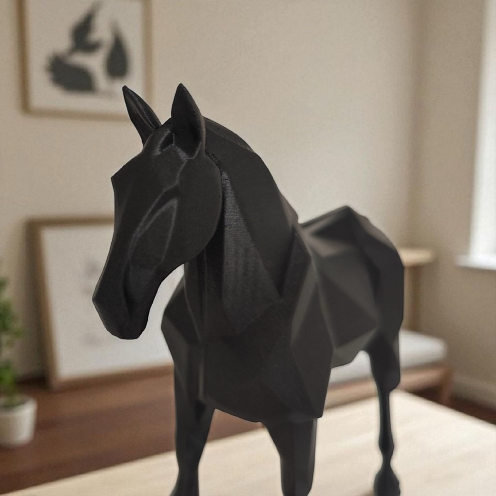 "The Stallion" Low Poly At Heykeli görsel 3