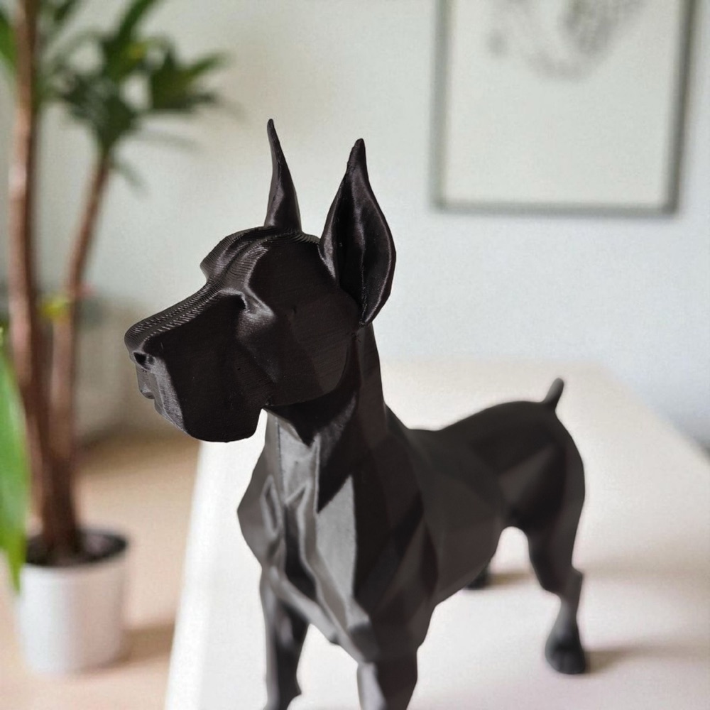 Low Poly Nöbetçi Danua Heykeli görsel 2
