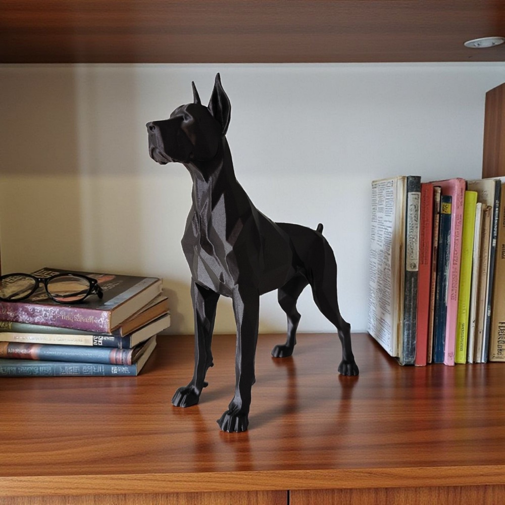 Low Poly Nöbetçi Danua Heykeli görsel 3