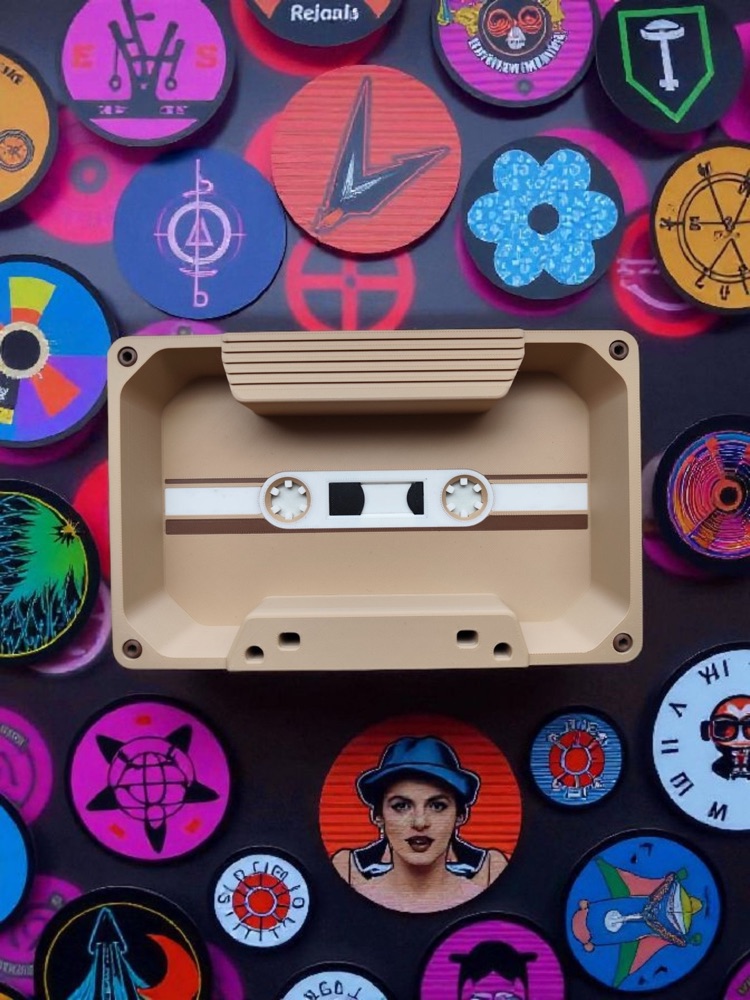 Retro Kaset Görünümlü Tepsi